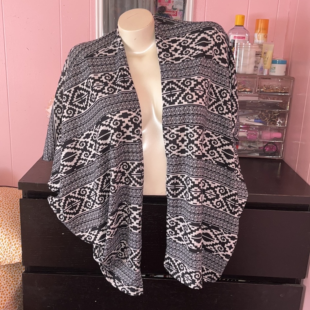 Patterned Shawl